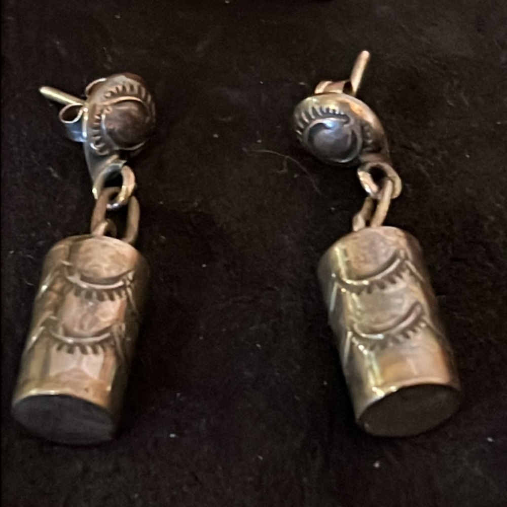 Sterling Silver Native American barrel drum dangle earrings bead